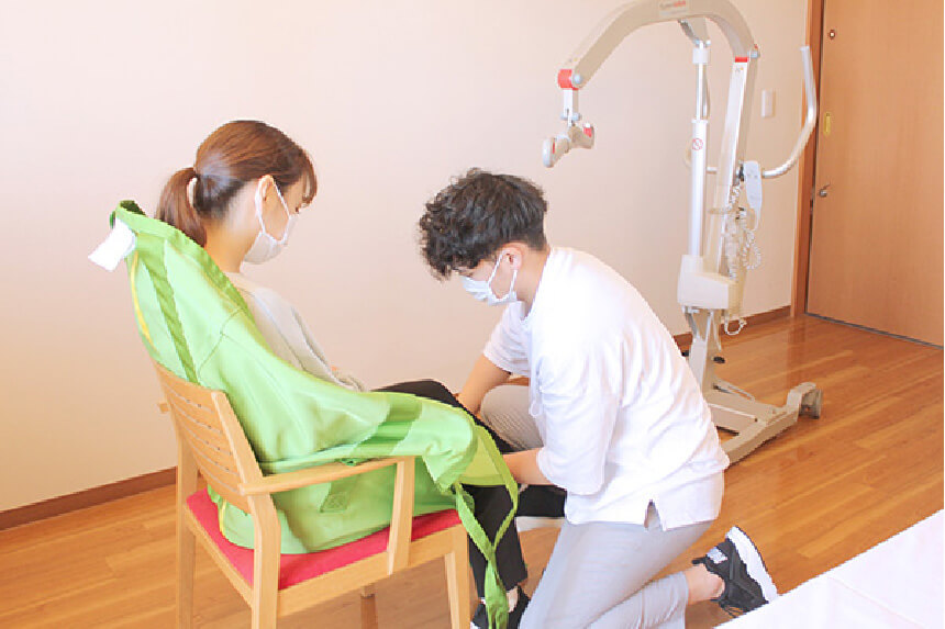 床走行式リフト