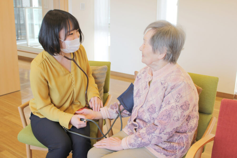 コロナ禍で生き生きと働く看護職」の写真展に参加しました